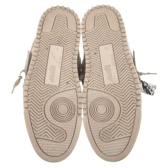Off White Floating Arrow Low - Picture 7 of 8